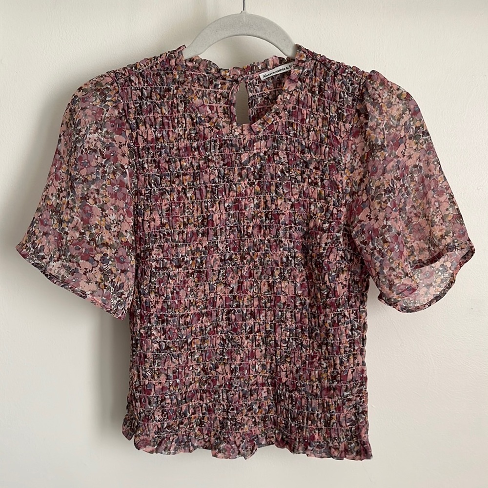 Abercrombie & Fitch Flutter Sleeve Floral Blouse